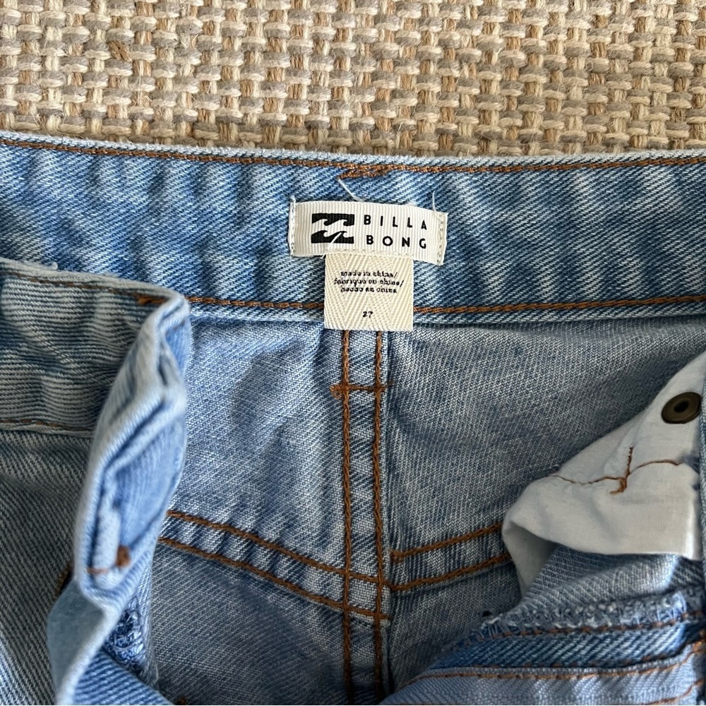 Billabong Hi-Rise Distressed Denim Shorts - Picture 2 of 6